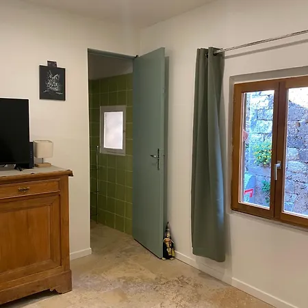 Le De La Source Apartment